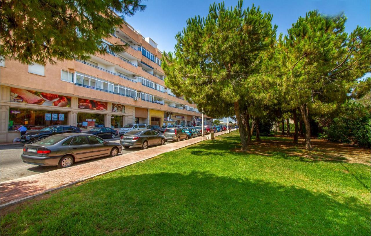 Nice Apartment In Torrevieja With Kitchen ภายนอก รูปภาพ